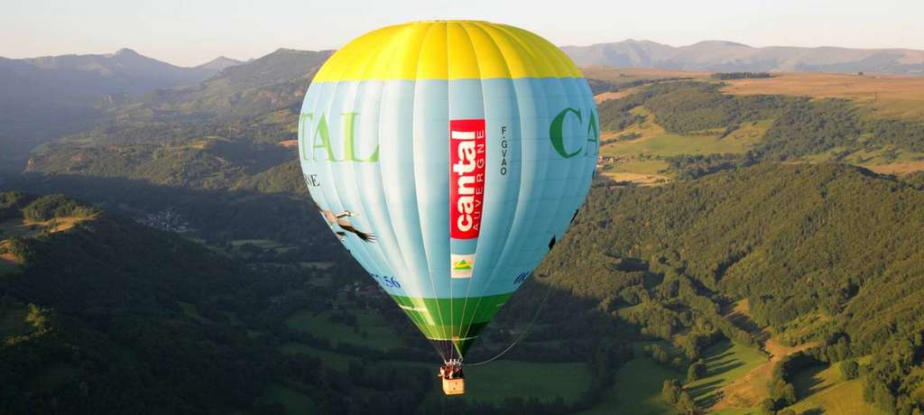 Vol en montgolfière Cantal Auvergne